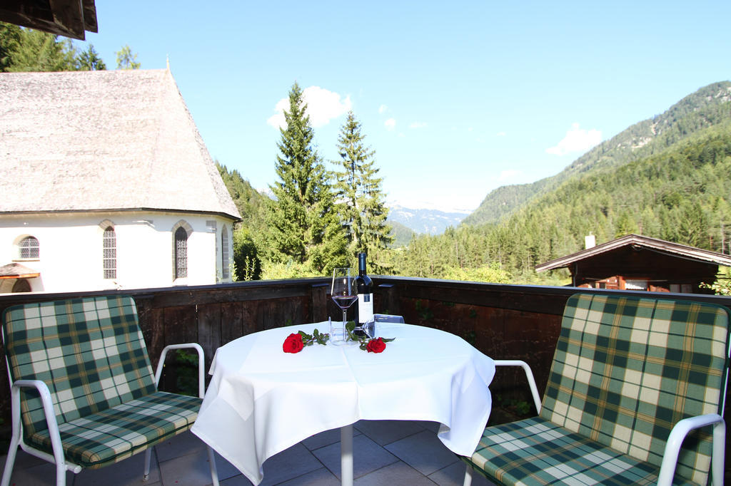Gasthof St. Adolari Hotel Sankt Ulrich am Pillersee Bilik gambar