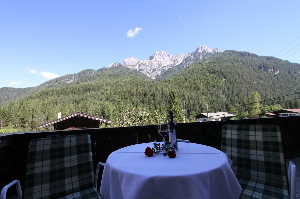 Gasthof St. Adolari Hotel Sankt Ulrich am Pillersee Bilik gambar